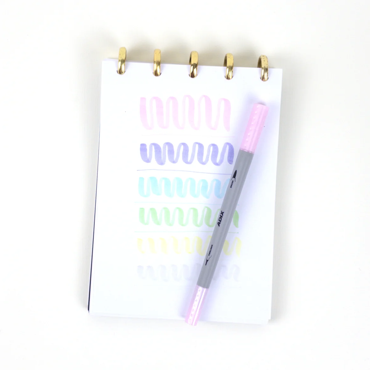 Vista adicional de Adix Brush Pen & Fineliner Pastel — Set 6 Colores